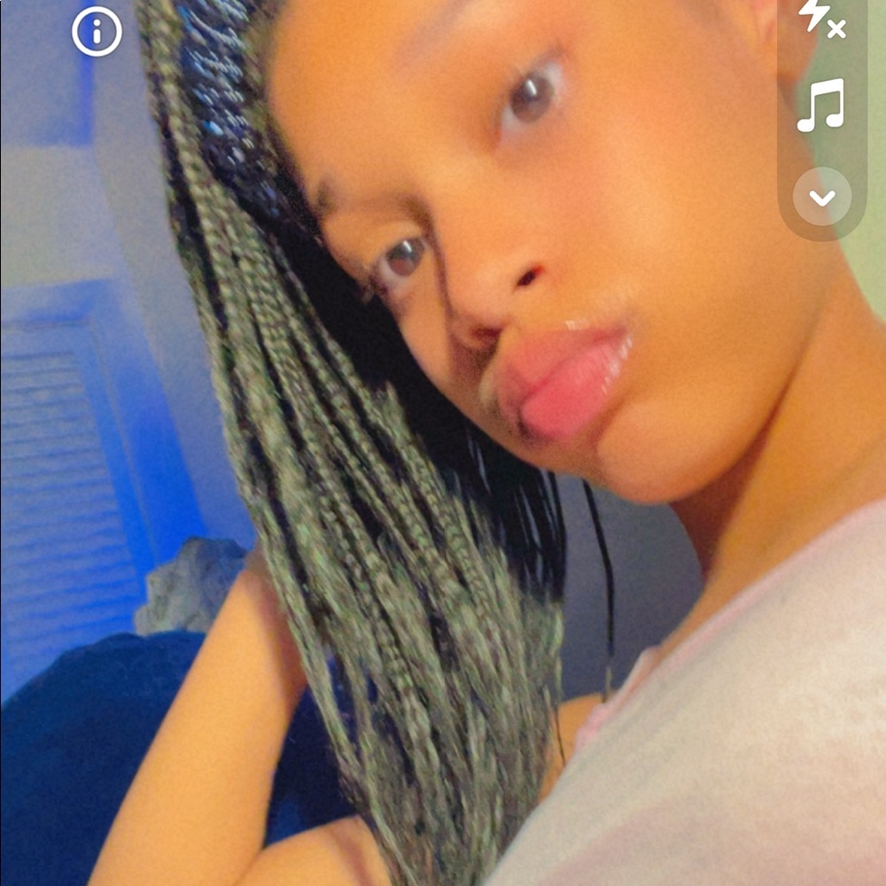 Meet your Posher, Jasai